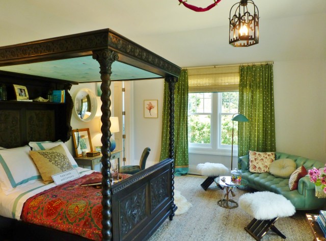 Katie Leede designed this colorful exotic bedroom with her 19 year old daughter in mind, with a Jacobean bed as the centerpiece. You know how I love antiques...well I think this is just fabulous!