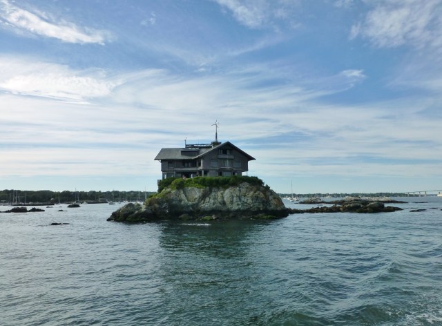 Clingstone 'House on a Rock'